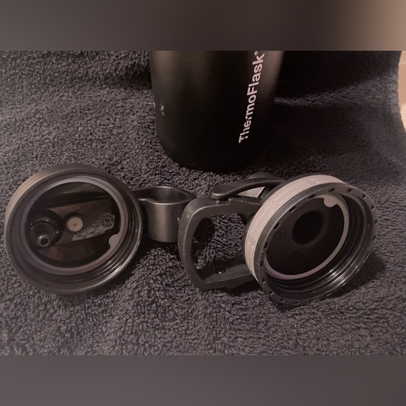 ThermoFlask 40oz - Picture 6 of 6